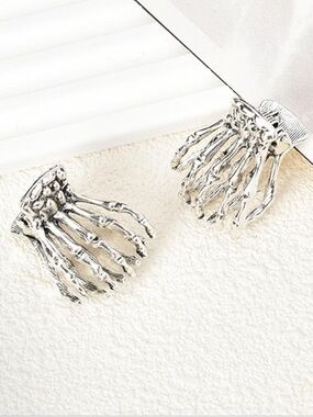 ⭐️ Silver Skeleton Hair Clips - Set of 2